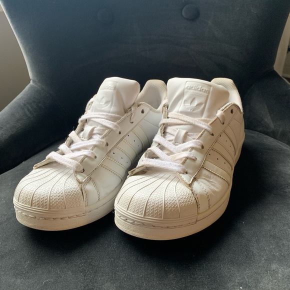 Adidas Original Superstar Sneaker - Picture 1 of 5